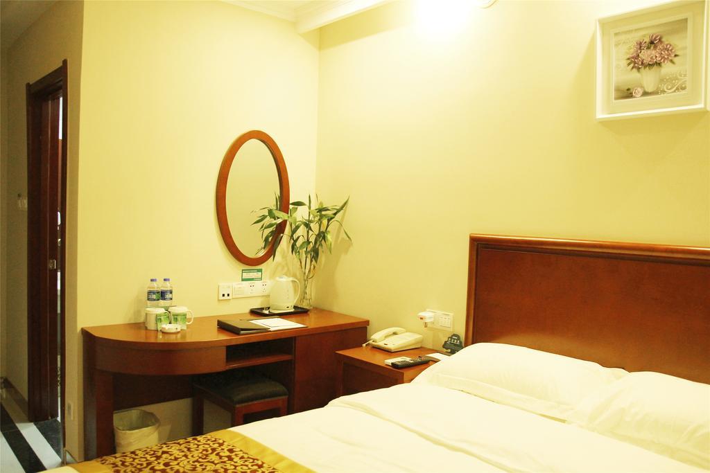 Greentree Inn Yunnan Kunming Chenggong University City Shilin Street Express Hotel Eksteriør billede